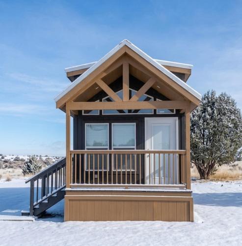 Valle Ski Chalet | 057A Stargazers Loft Modern Cabin 20 minutes from Grand Canyon South Rim - Sleeps 4
