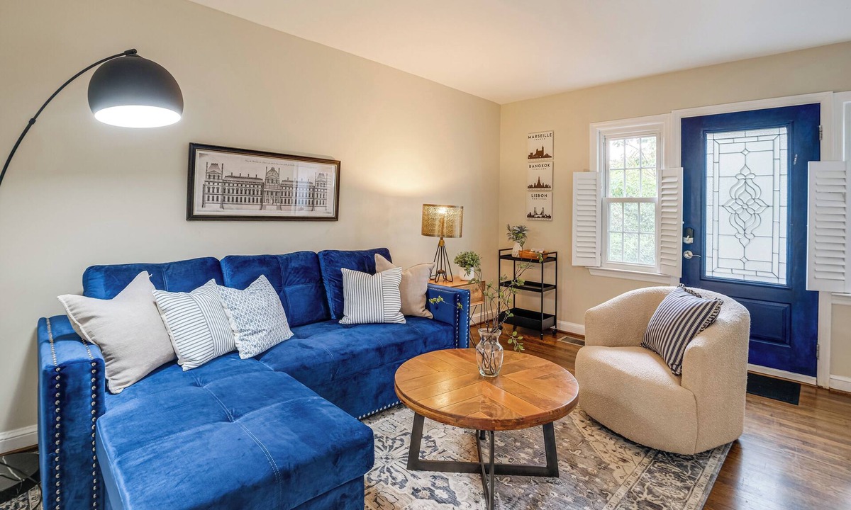 Potomac West House | 1 Mi to Old Town Alexandria: Townhome w/Patio