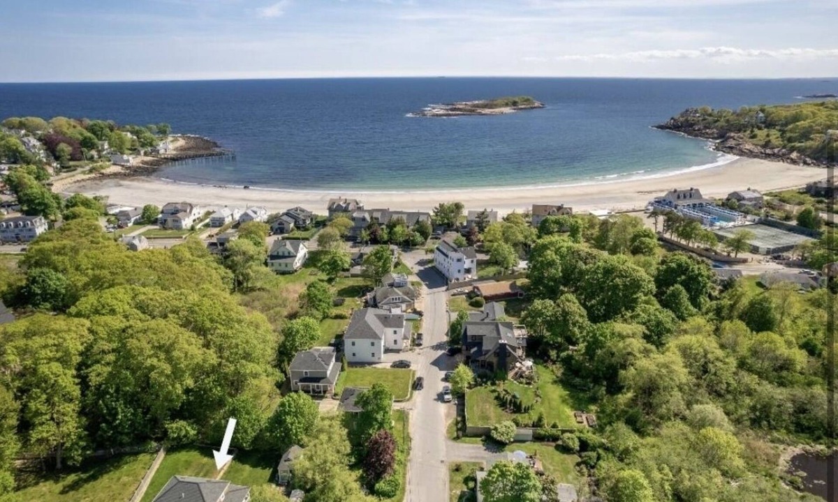 Magnolia House | -10% Last minute special July 24-26…DOG FRIENDLY!