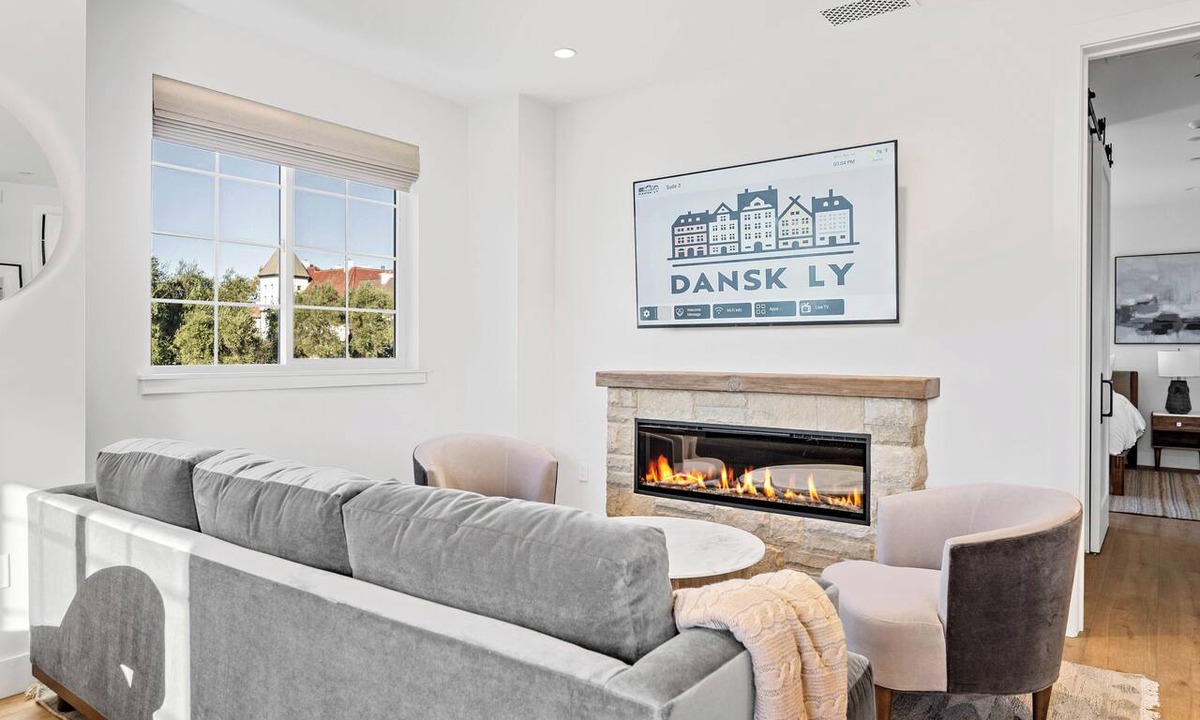 Solvang Apartment | 2 bedroom - WiFi, AC, garaged off-street parking with EV Charger.
