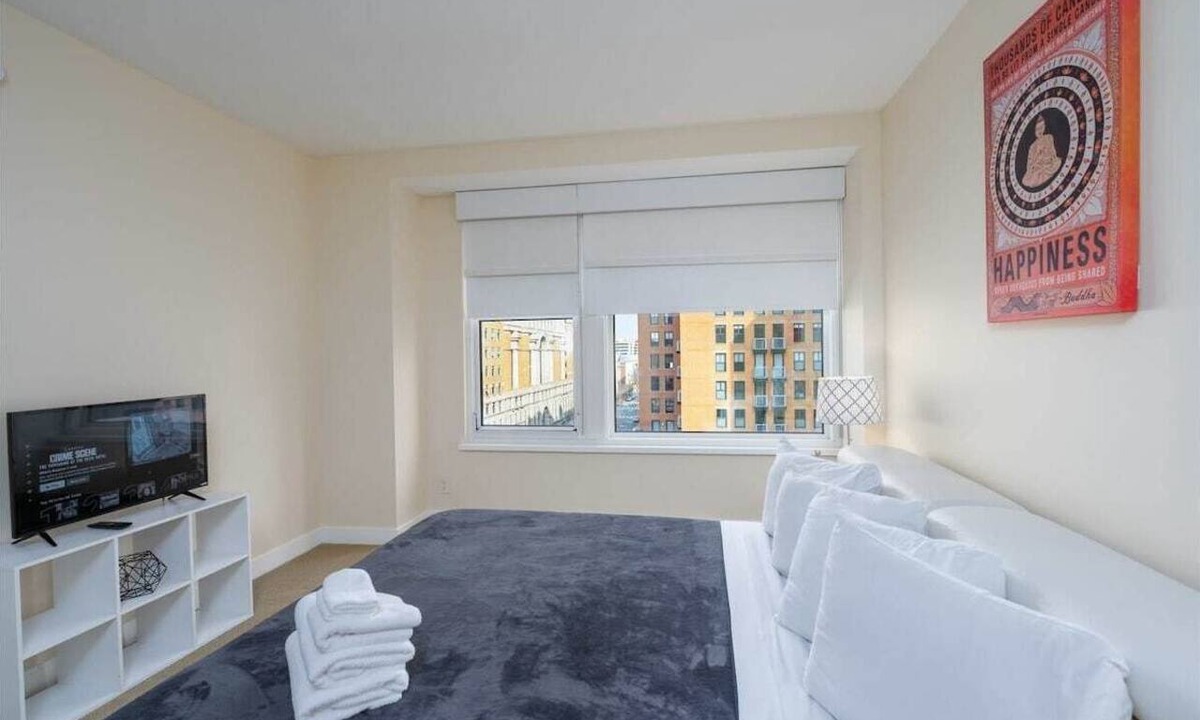 Shaw Apartment | 2 BR Fully Furnished Apartment at Penn Quarters - Surrounded by Best Restaurants in Town