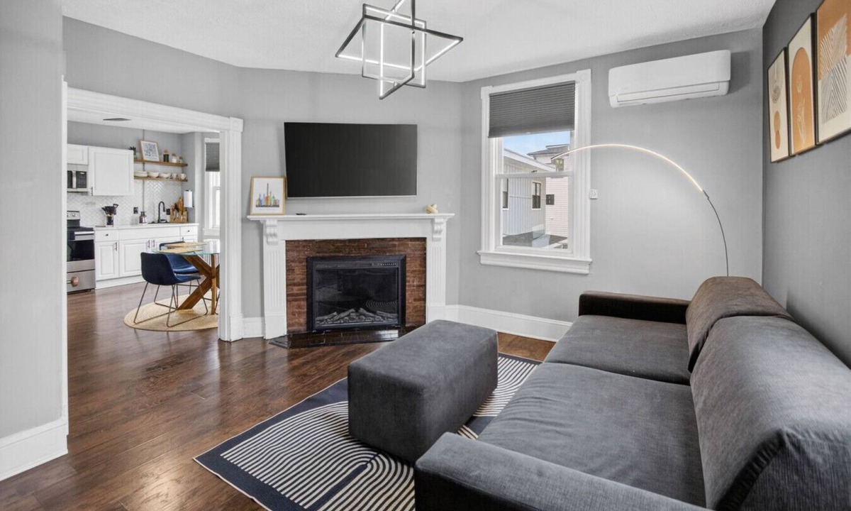 Woodridge Apartment | 2 BR Haven in the Pulse of the DC’s Vibrant Buzz!