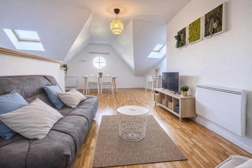 Les Perroquets Apartment | 2 Mins from Train Station - Paris & DisneyLand - Cosy à Quatre