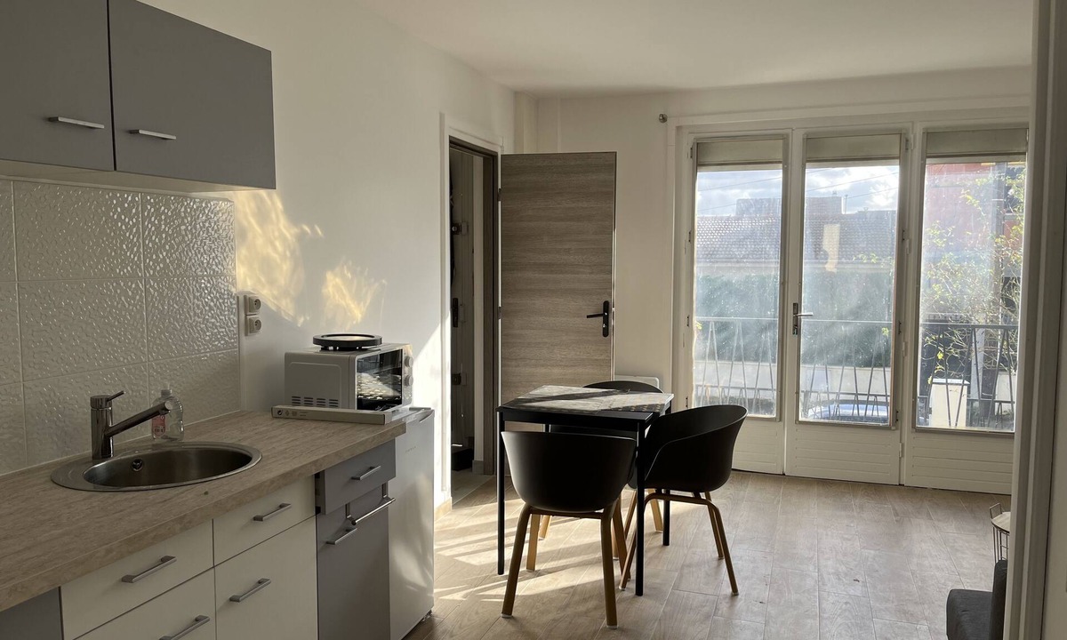 Le Blanc-Mesnil Apartment | 2 Pièces Tout Confort Proche Aéroport Charles de Gaulle Le Bourget Villepinte