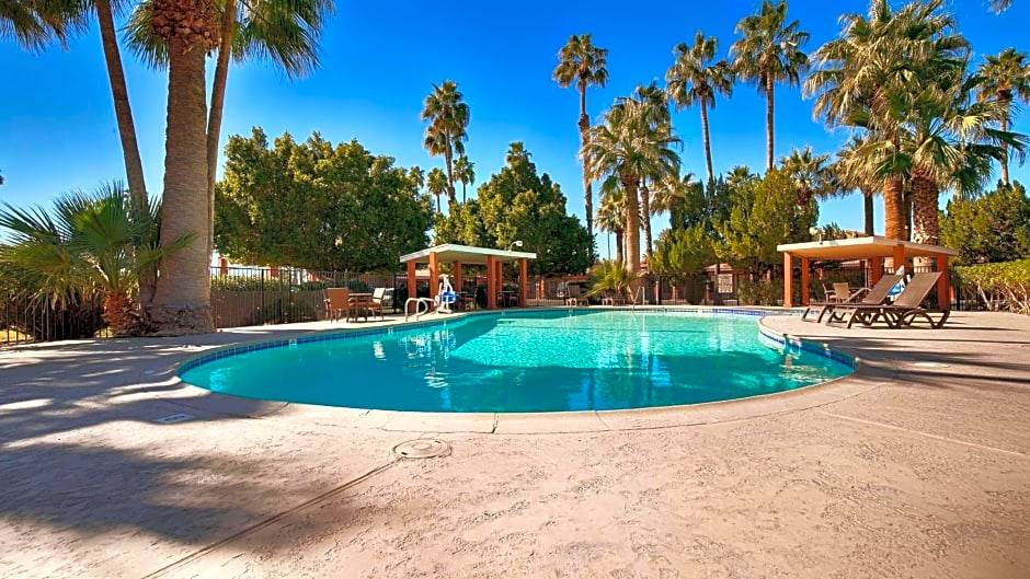 Blythe Hotel | 2-Star Hotel ∙ SureStay Hotel by Best Western Blythe