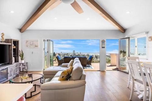 Ventura House | 20% Off June Pacific Combo Ocean View Walk 2 DT
