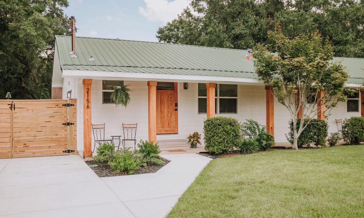 Ocean Springs House | 2BR/1BA in Golf Cart District near Beaches and Downtown! The Beachcomber A