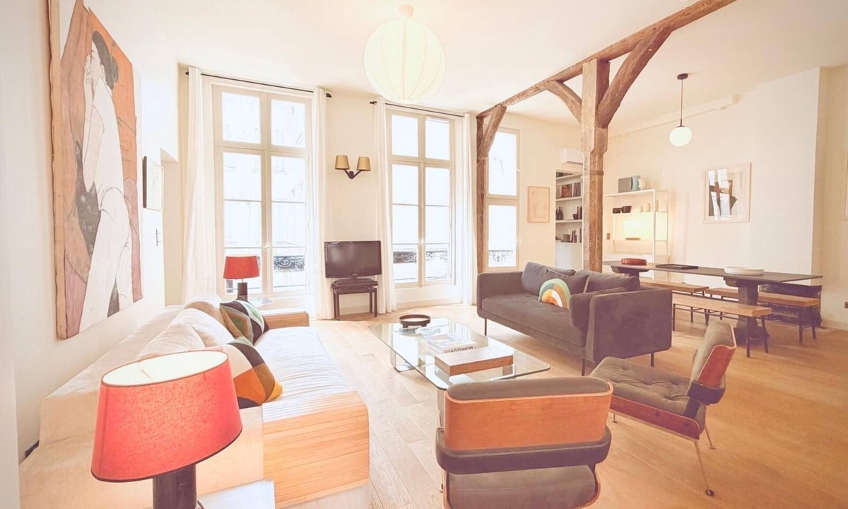 Quartier Sainte-Avoye Apartment | 3-bedroom 2 bathroom apartment in Le Marais with AC