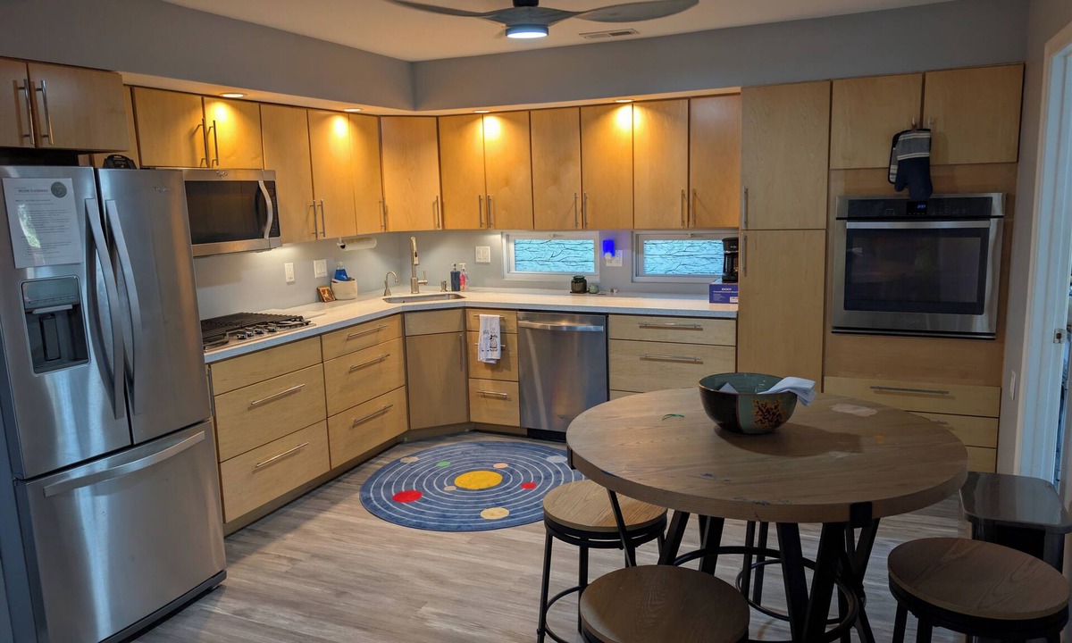 Shady Side House | 3-bedroom house in tranquil Shady Side with RV/EV Charger and Beach Access