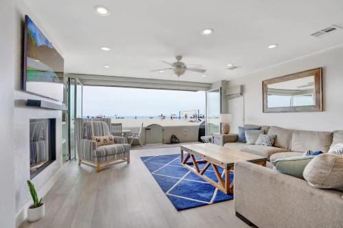 West Newport House | 3 Story Oceanfront with Incredible View Hot Tub home