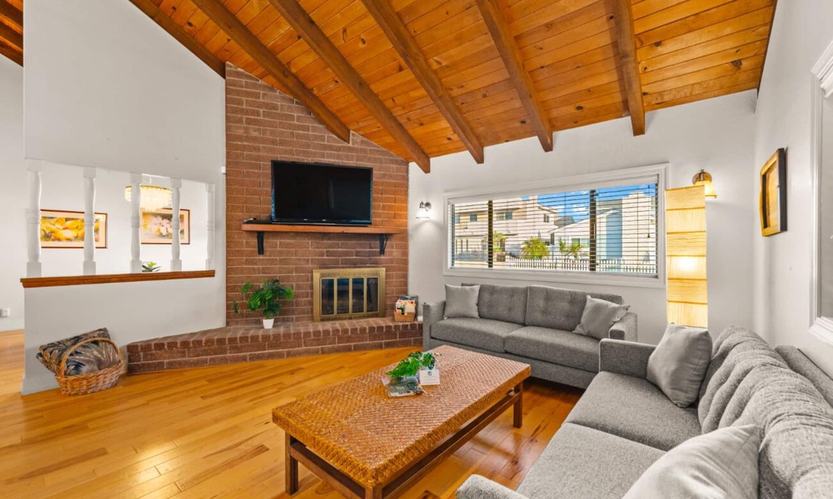 Oxnard Shores House | 30+ Night Stay! Great Location, Walk2Sand, Patio View