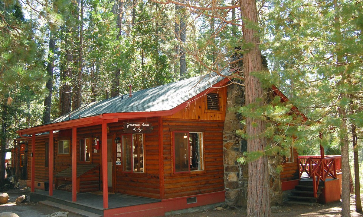 North Wawona Cabin | (3N) Lockwood Lodge at The Redwoods In Yosemite