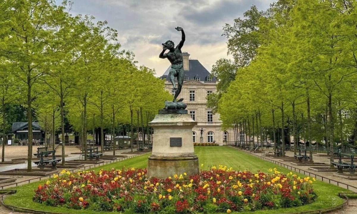 Notre-Dame-des-Champs Apartment | 4 Bedroom Loft Steps from Luxembourg Garden