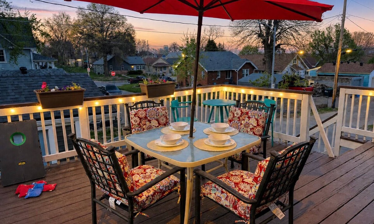 Southeast Omaha House | 4BR/2BA Omaha Home King Bed Deck, Grill & Game Room Near CWS/CHI