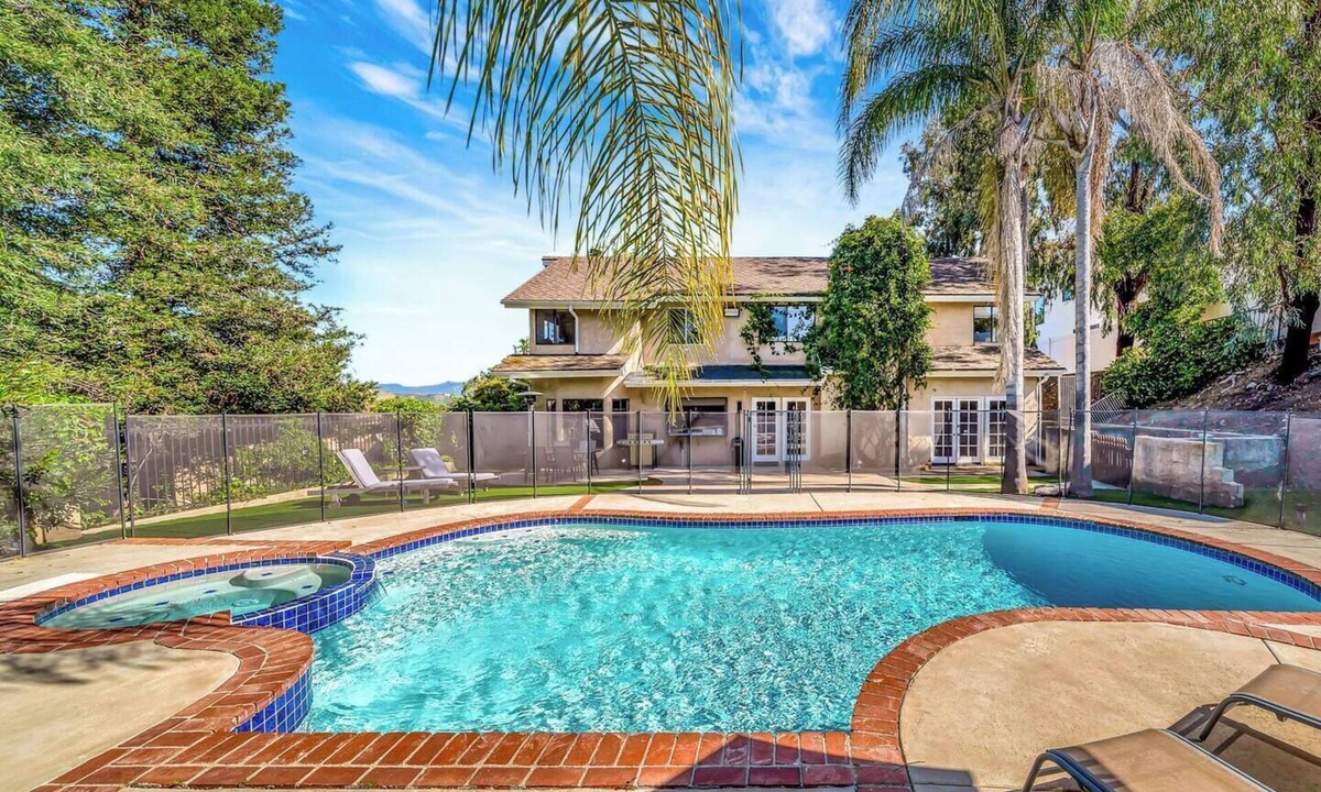 Agoura Hills House | 4BR House W/Pool, Spa & Bonus room/office!