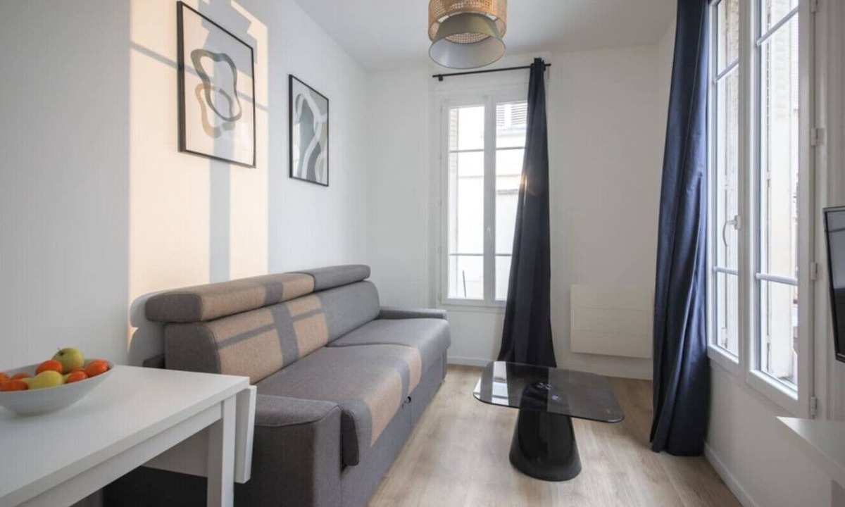 15th Arrondissement Apartment | 5#Studio#2 People#Paris 15#Retail#AC
