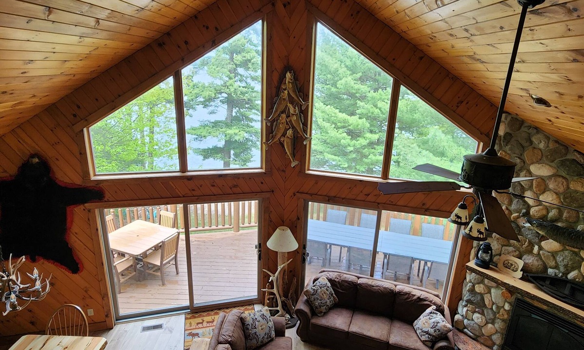 Eagle River Cabin | 7BR,3BA Lakefront cabin with great views, private lake frontage, close to town