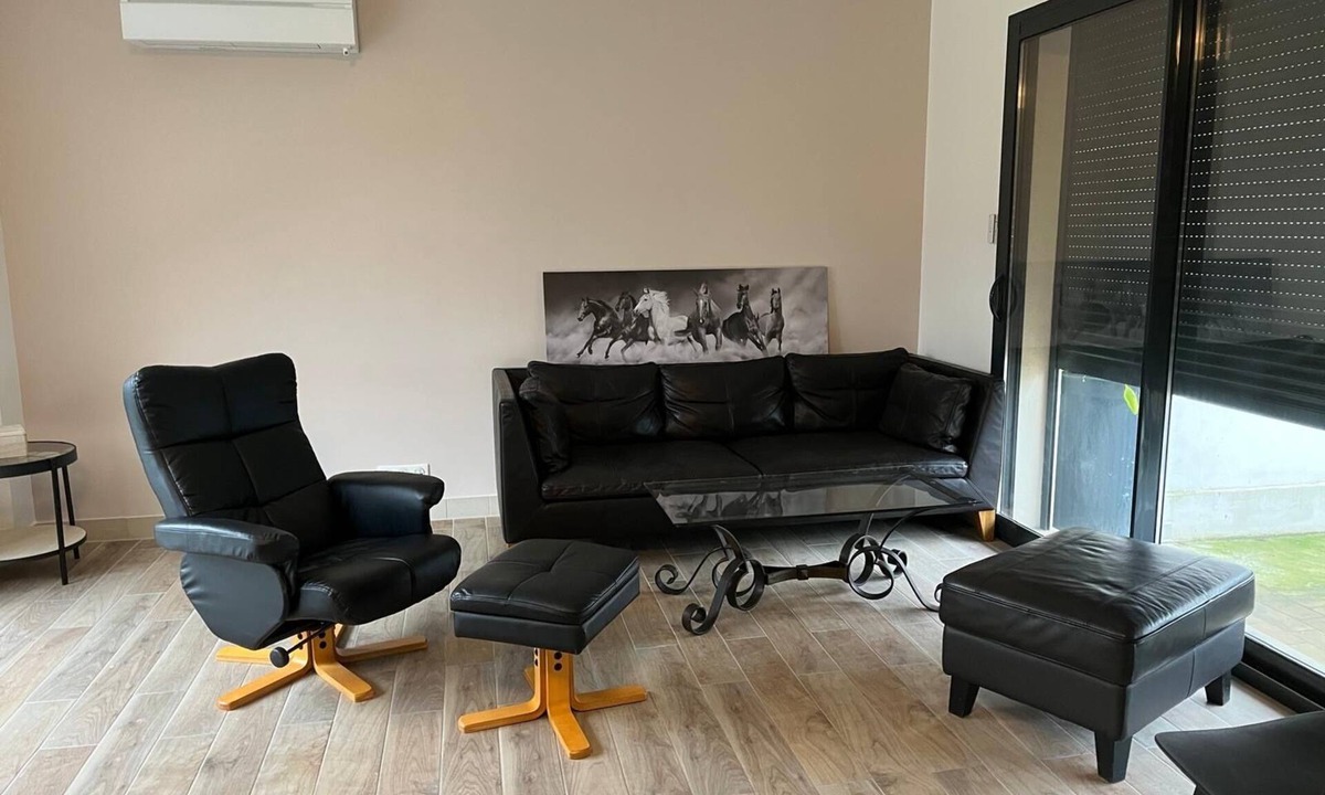 Drancy Apartment | A beautiful, cozy, and functional apartment