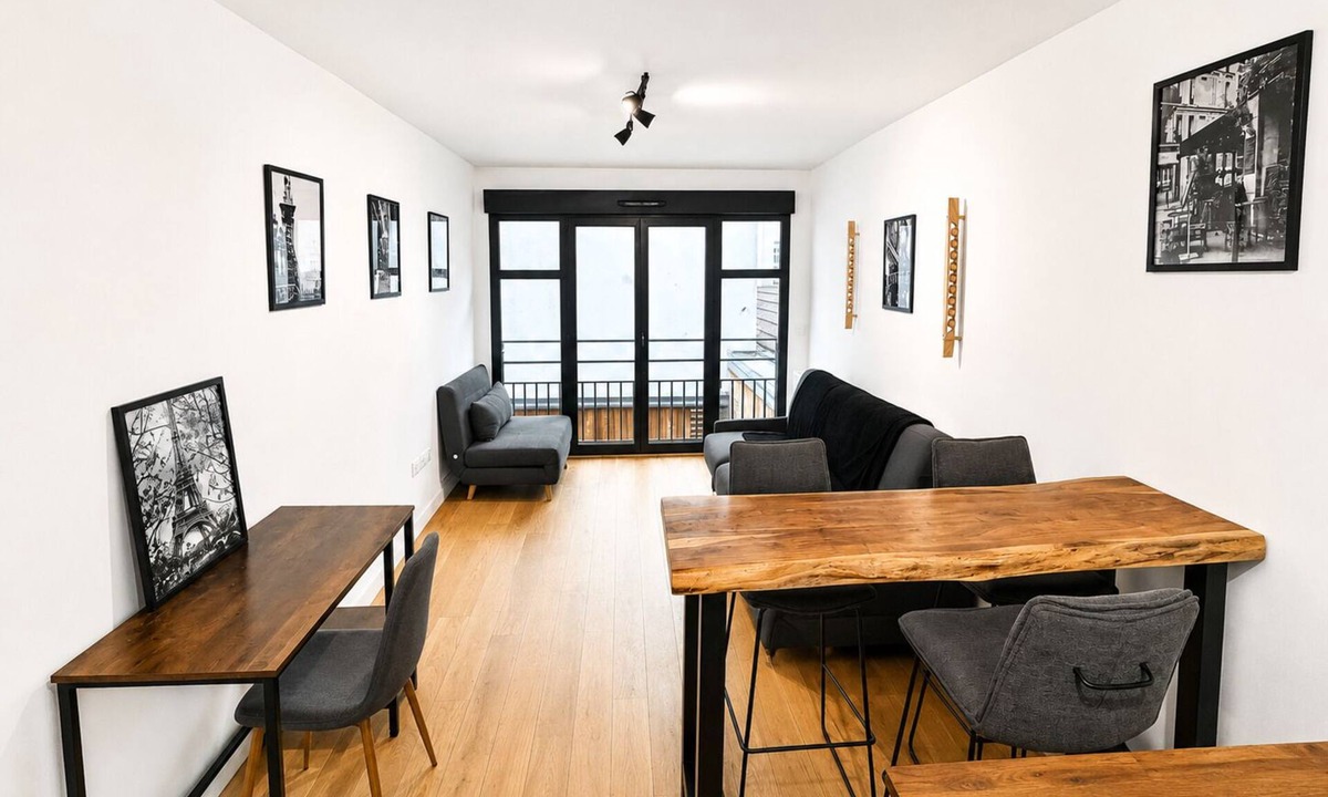 Plaisance Apartment | A cosy studio to live Paris like a local