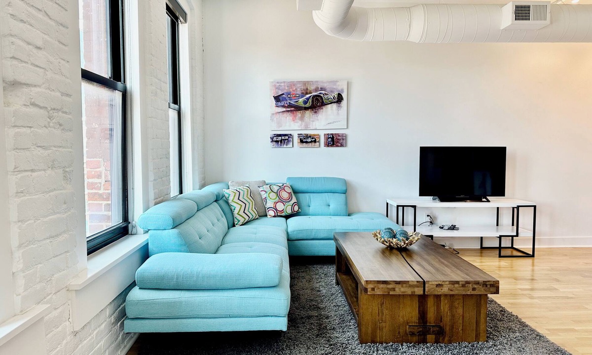 Downtown Omaha Apartment | A historic 900 square foot Atrium loft in the heart of the Old Market