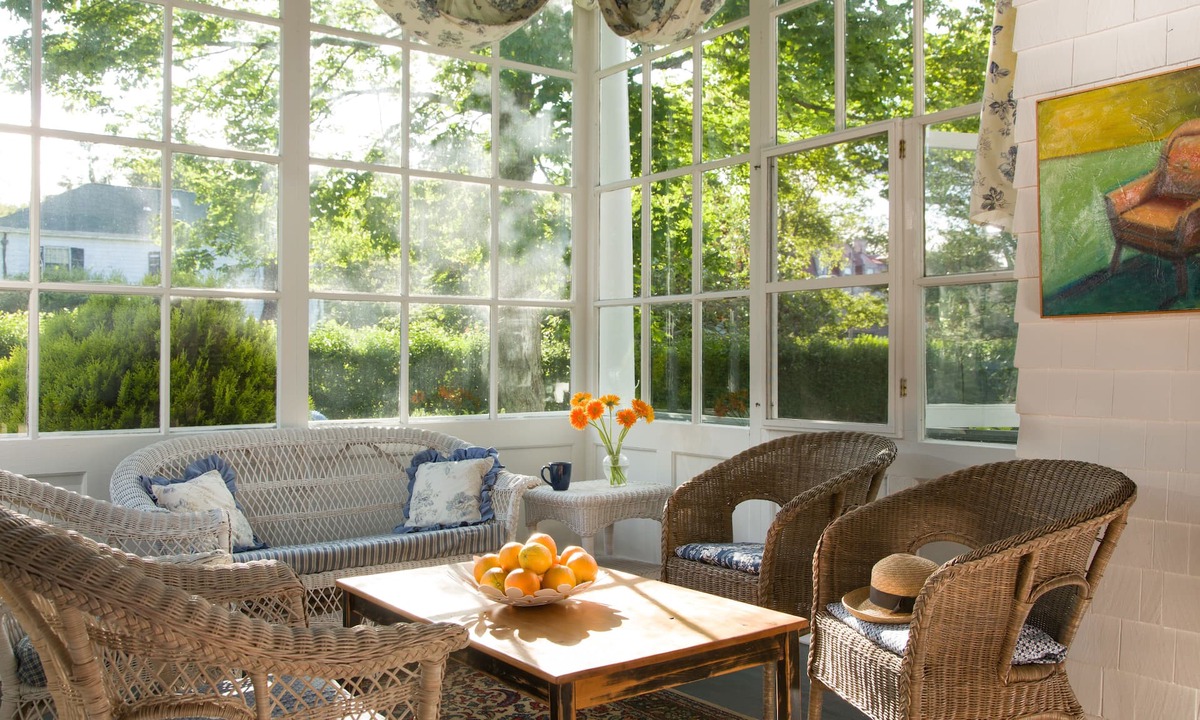Top of the Hill Bed & Breakfast | Admiral Sims' House