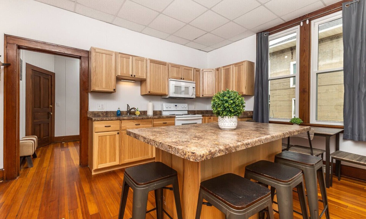 Scales Mound Apartment | Affordable and Close to Galena 1 bedroom