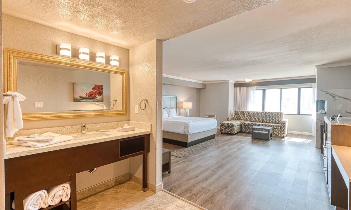 Ventura Hotel | Amanzi Hotel, an Ascend Collection Hotel