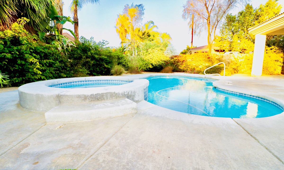 Palm Desert House | An Elegant Palm Desert Home, Great Nightly Rate!