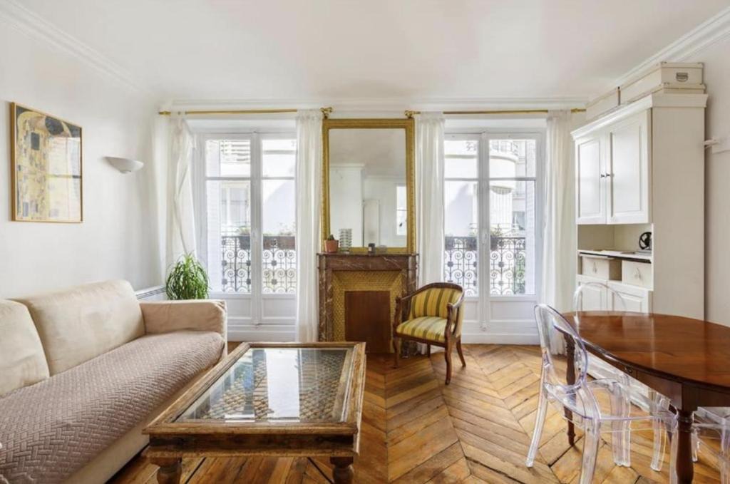 Ternes Apartment | Appartement Haussmannien Étoile