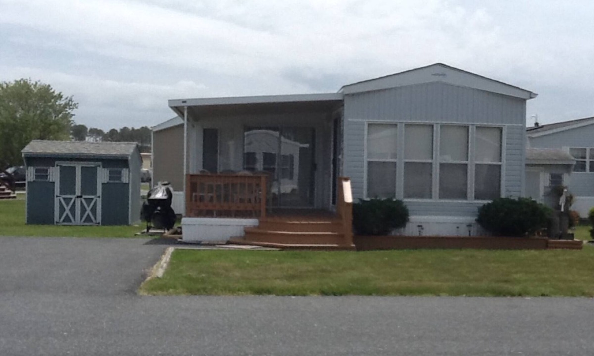 Assateague Pointe House | ASSATEAGUE POINTE Cottage-“Best Location” slp 6+Porch.sunrm 2Pools,private pier