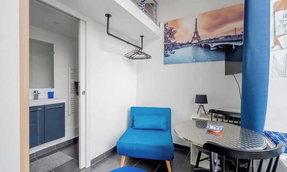 Quartier de la Porte-Saint-Denis Apartment | Authentic studio - 2P - Gare de l'Est
