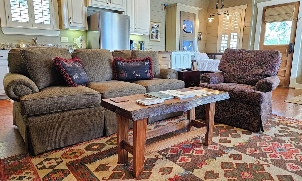 St. Francisville Cottage | Ayres Cottage by Louisiana Hospitality Group