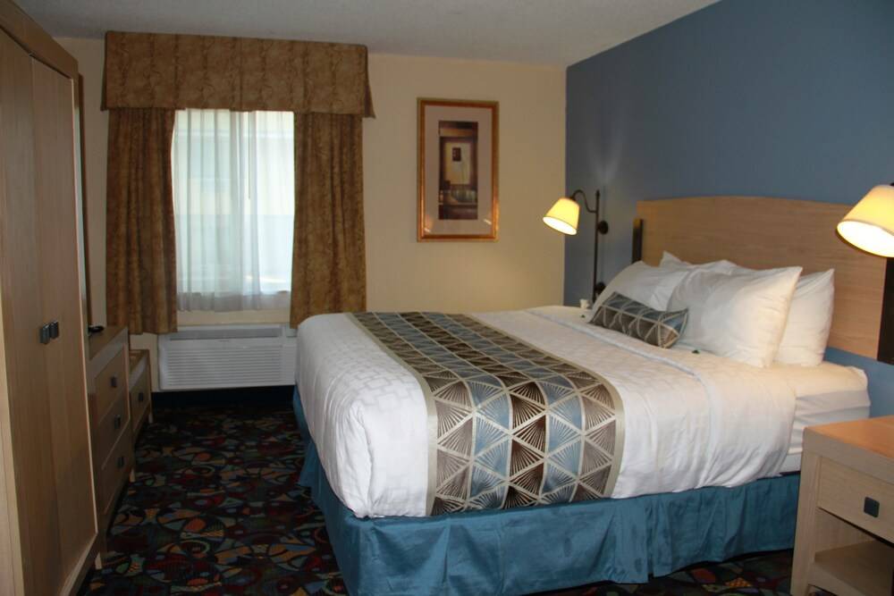 Stevens Point Hotel | Baymont by Wyndham Stevens Point
