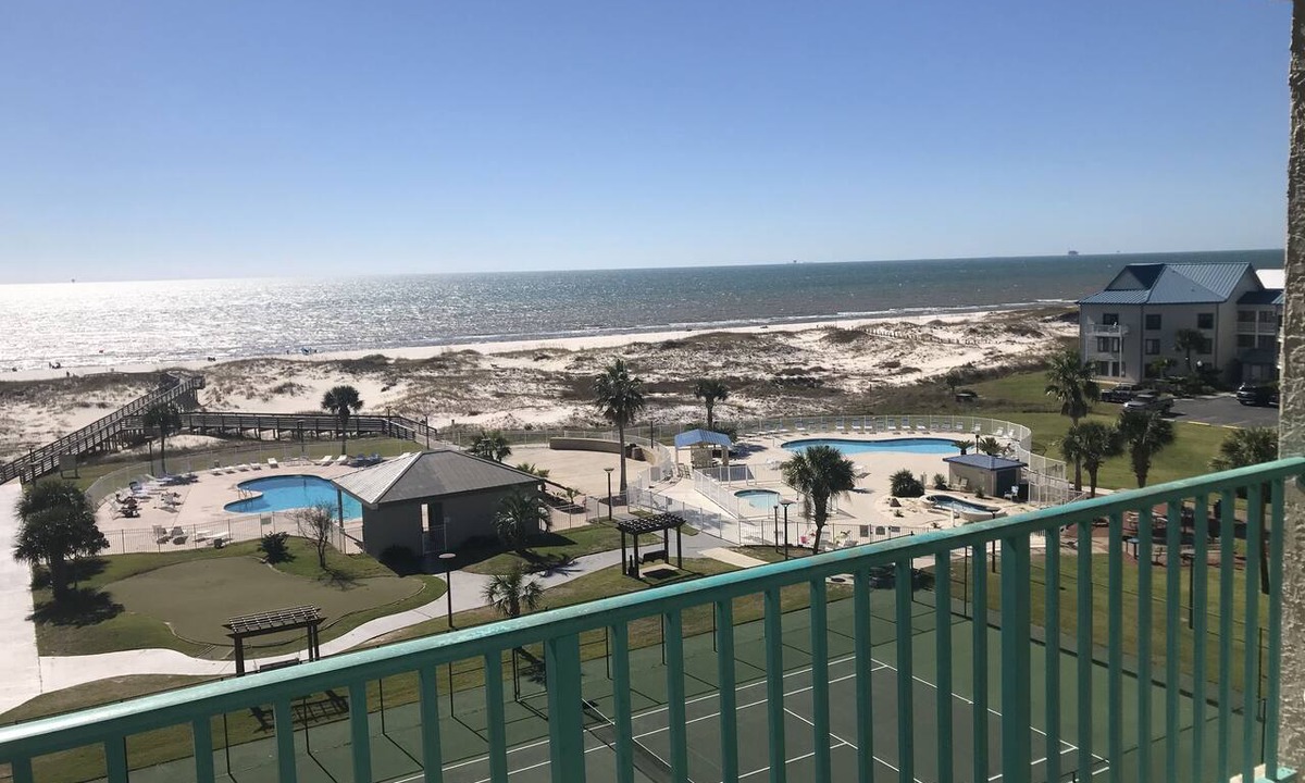 Fort Morgan Condo | 🏖 Beach front 3 bedroom 2 bath and 3 balconies corner unit extra balconies