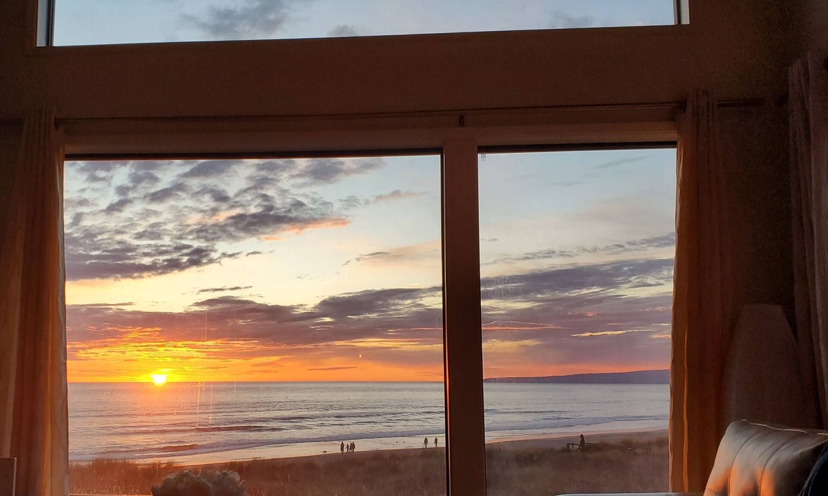 Pajaro Dunes Condo | Beachfront Top Floor Condo - One Minute Walk to the Beach - Spectacular View!