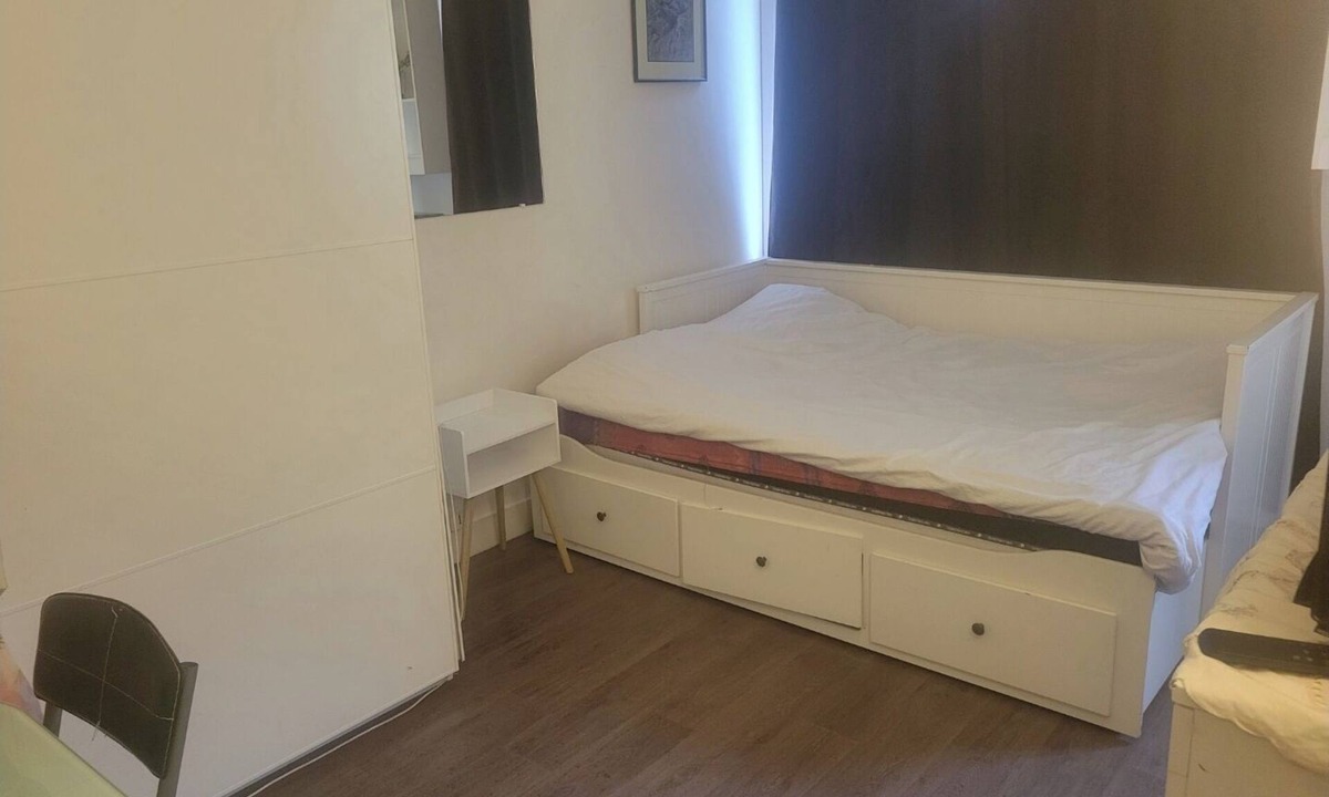 14th Arrondissement Apartment | Beau Studio Rue de la Sablière