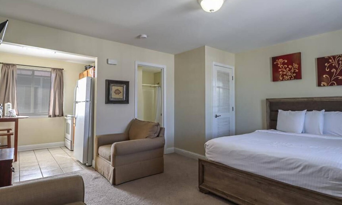 Biloxi House | Beautiful 2nd Floor Studio