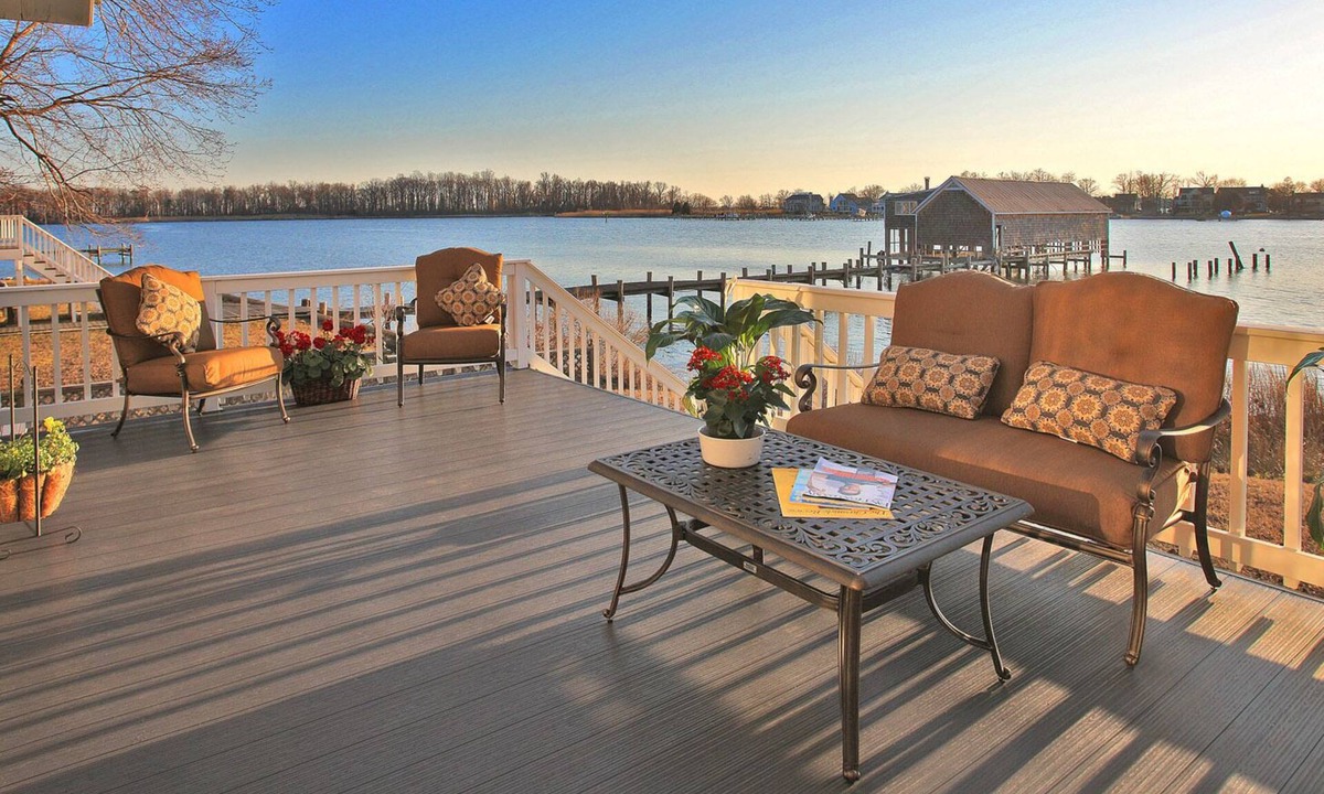 Annapolis House | Beautiful Annapolis Waterfront Home Sleeps 12 in Style