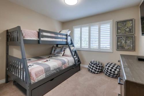 Placentia House | Beautiful Backyard Oasis 5 bedroom 3 Bathroom Home