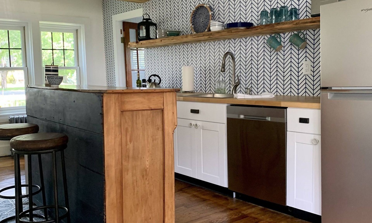 Marion Center Apartment | Beautiful sunrises, Blue Herons and stargazing.