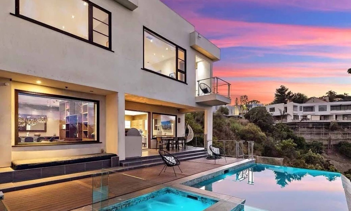 Bel Air House | Bel Air Modern w/Floating Infinity Pool, Views