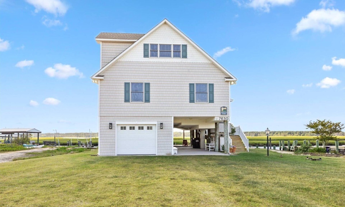 Chincoteague House | Belle Vue by Seaside Vacations & Sales
