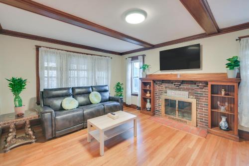 Belmont House | Belmont Home < 3 Mi to Harvard Square!
