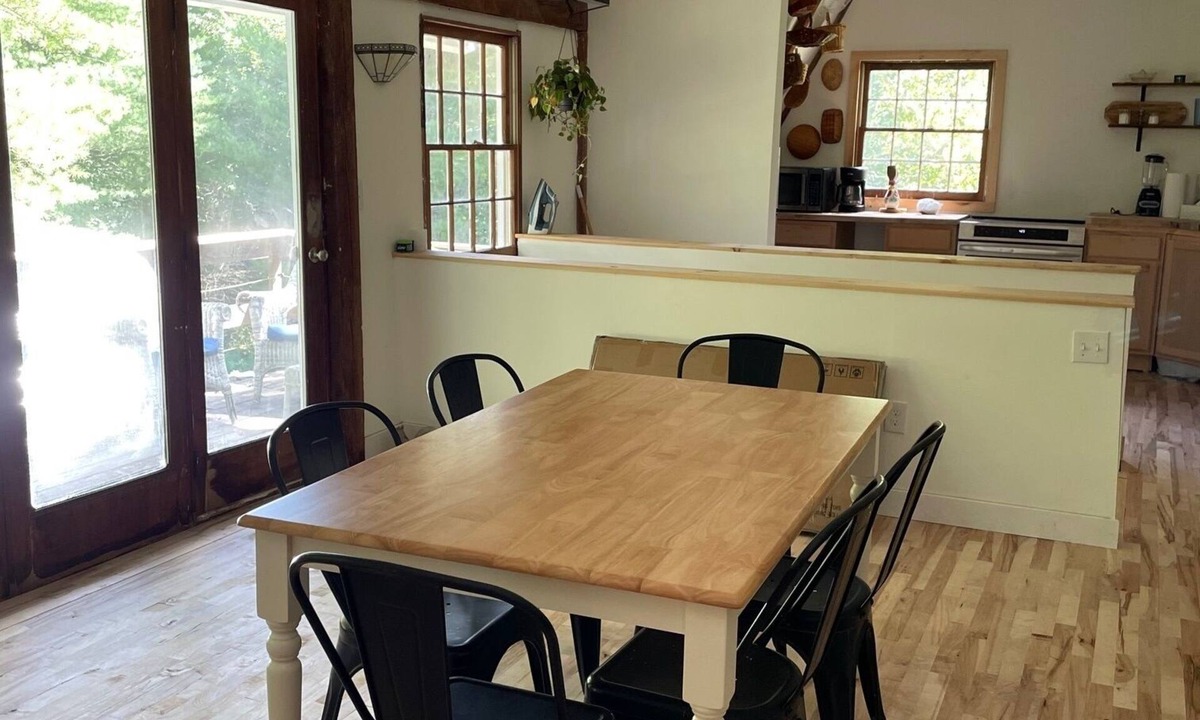 West Stockbridge House | Berkshires Barn Stay on Working Homestead