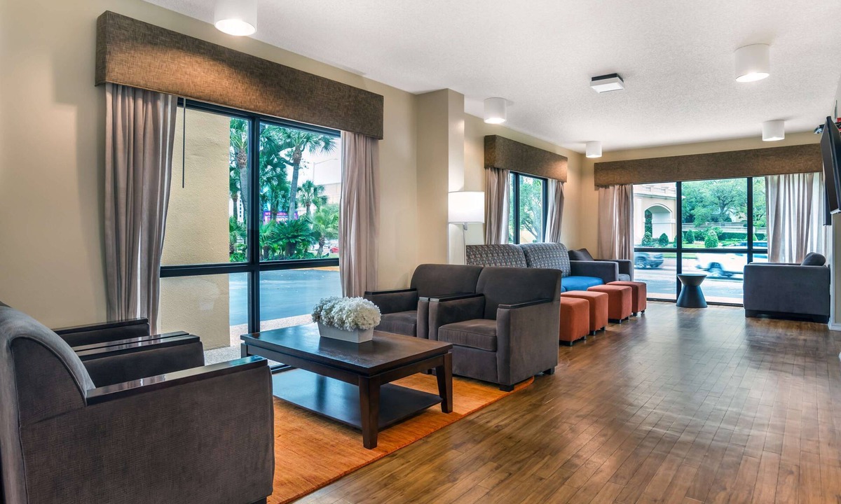 Biloxi Hotel | Best Western Oak Manor
