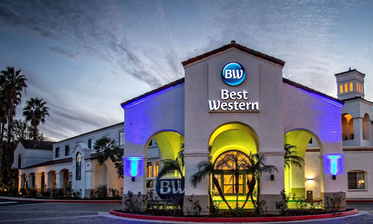 Simi Valley Hotel | Best Western Posada Royale Hotel & Suites