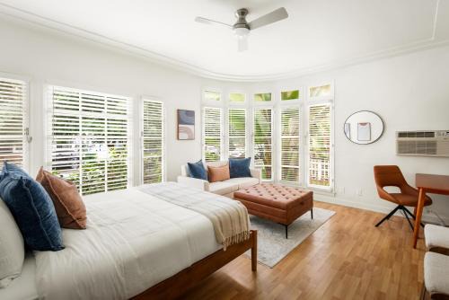 Miracle Mile Hotel | Beverly Grove Hotel