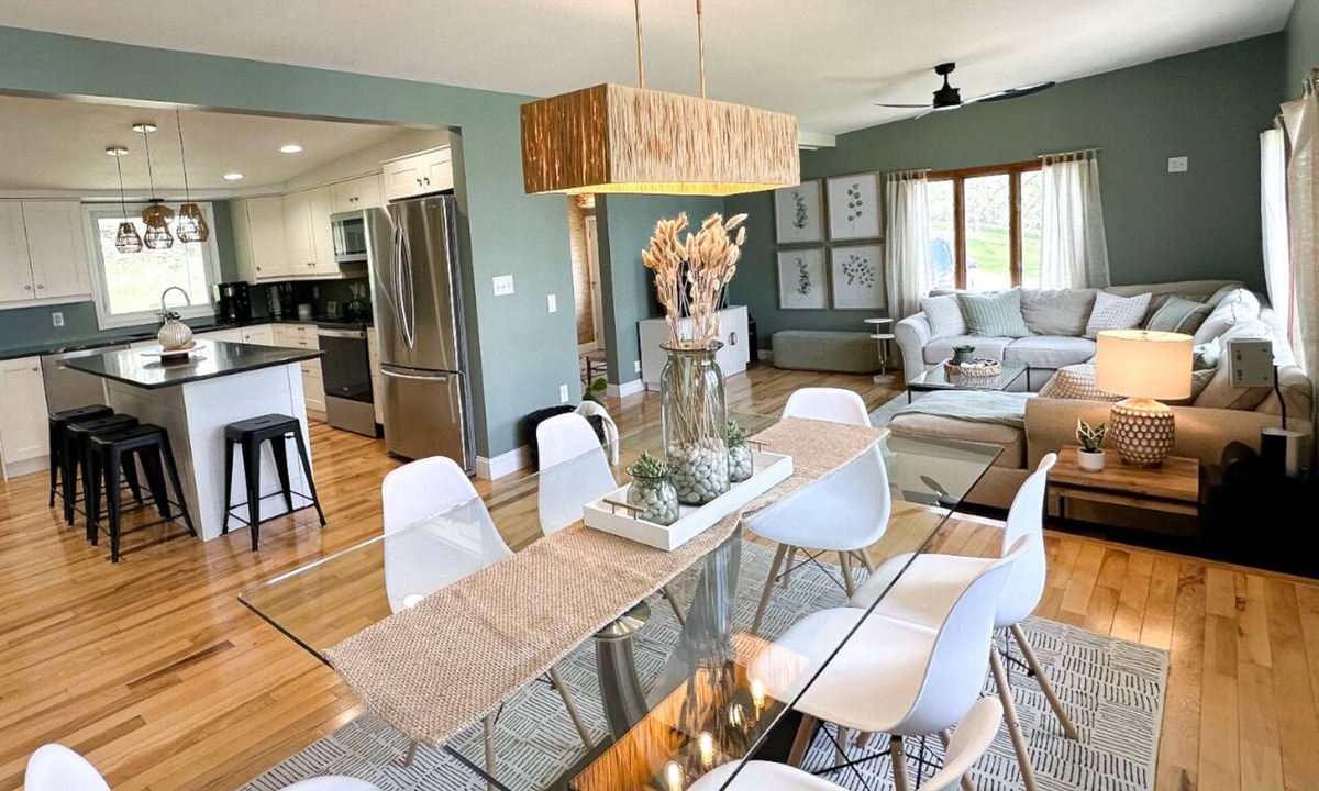 Detroit Lakes House | Bliss on the Bay-Hot Tub, Huge Deck, Fire Pit & Covered Outdoor Living Area