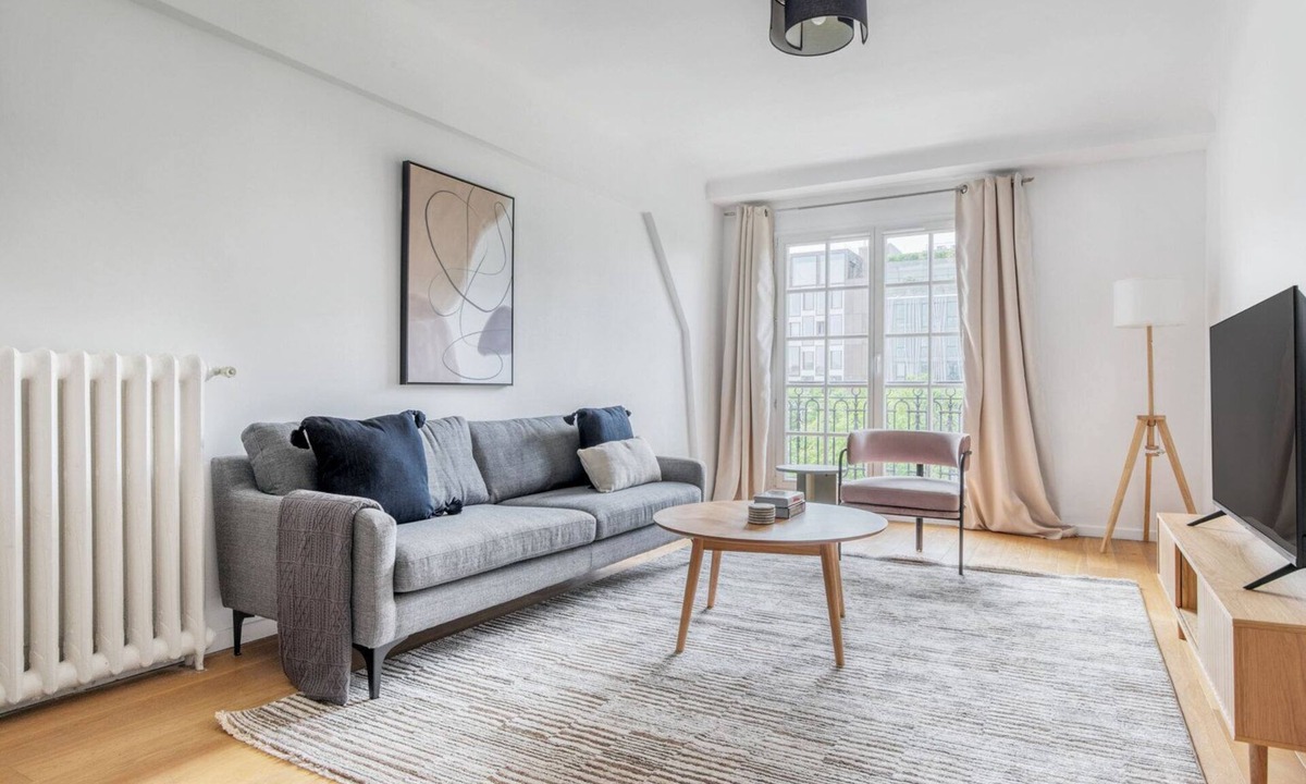 Ternes Apartment | Blueground | Porte Maillot, nr Arc de Triomphe
