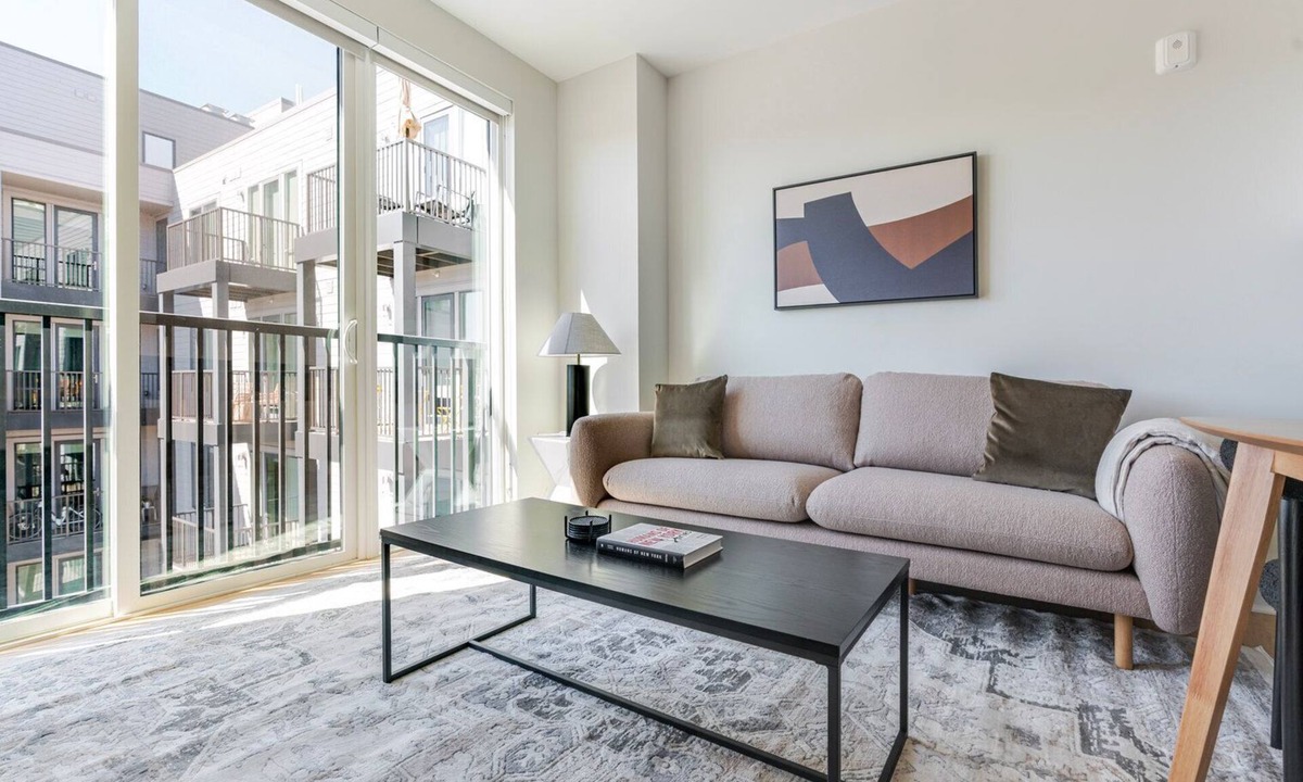 Capitol Hill Apartment | Blueground | Southwest Waterfront, rooftop, nr National Mall
